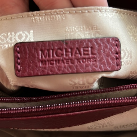 Michael Kors Hamilton Satchel - Picture 14 of 17